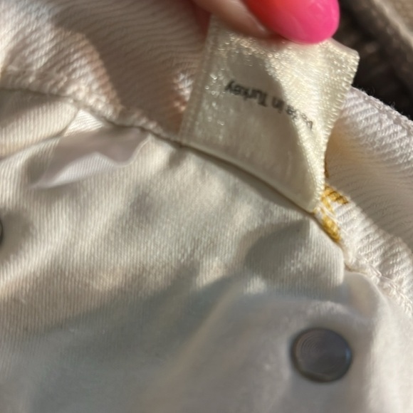 Reformation Daisy Jean Shorts High Rise Dazed White Size 27 Raw Edges - Picture 7 of 7